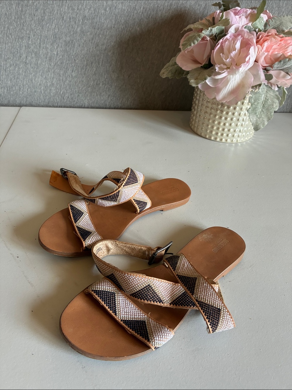 Mossimo Supply Co. Tan and Black Geometric Slide Sandals